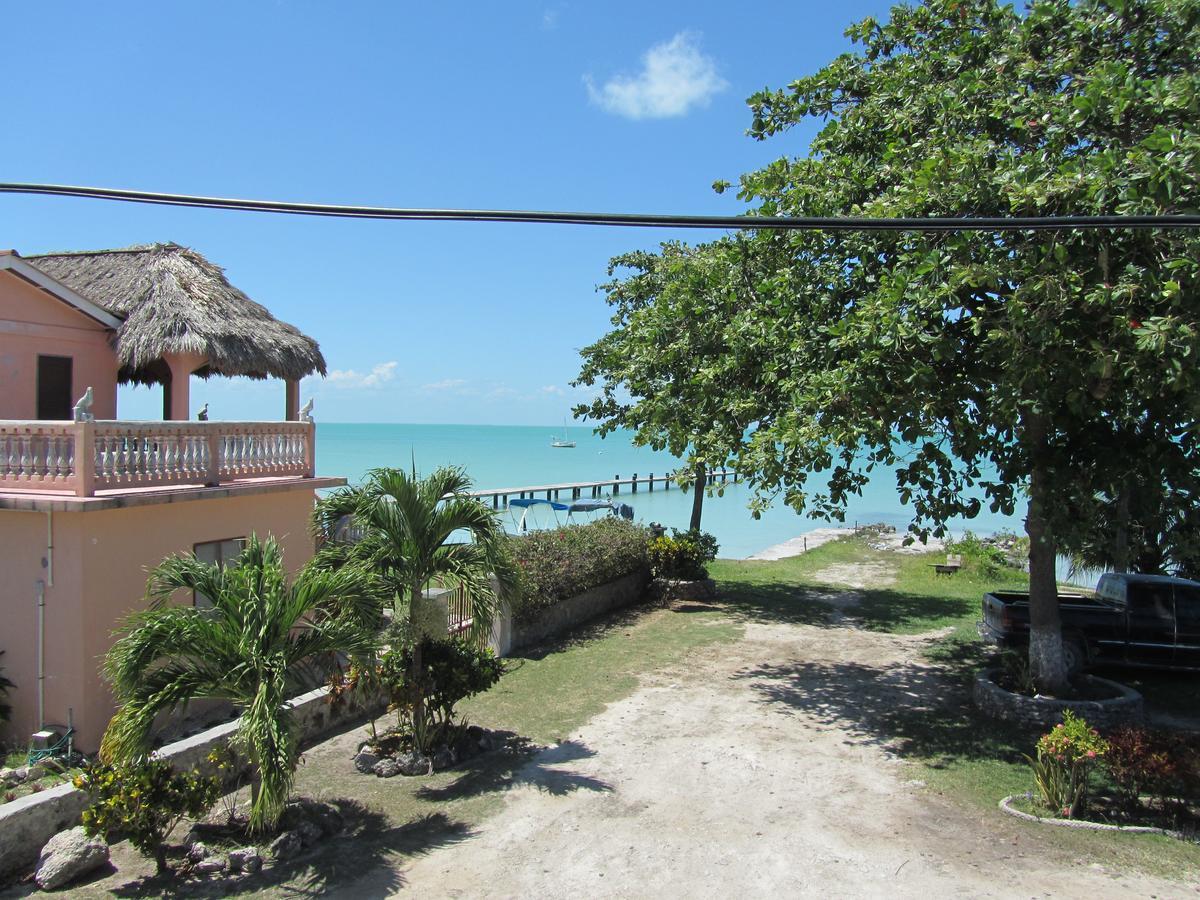 Fernando'S Seaside Hotel Sarteneja Buitenkant foto